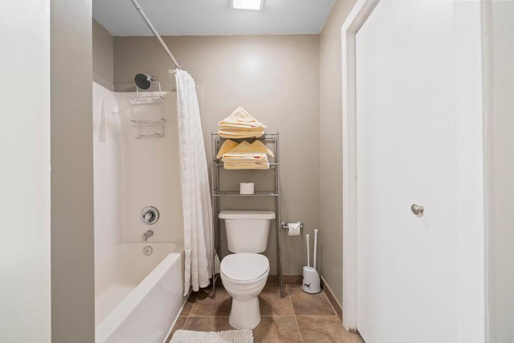 Cozy Condo @ Charlotte Nc! W/Pool- Walk To Uptown מראה חיצוני תמונה